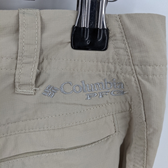 *Sold*COLUMBIA PFG Roll Up Pants - Picture 6 of 11